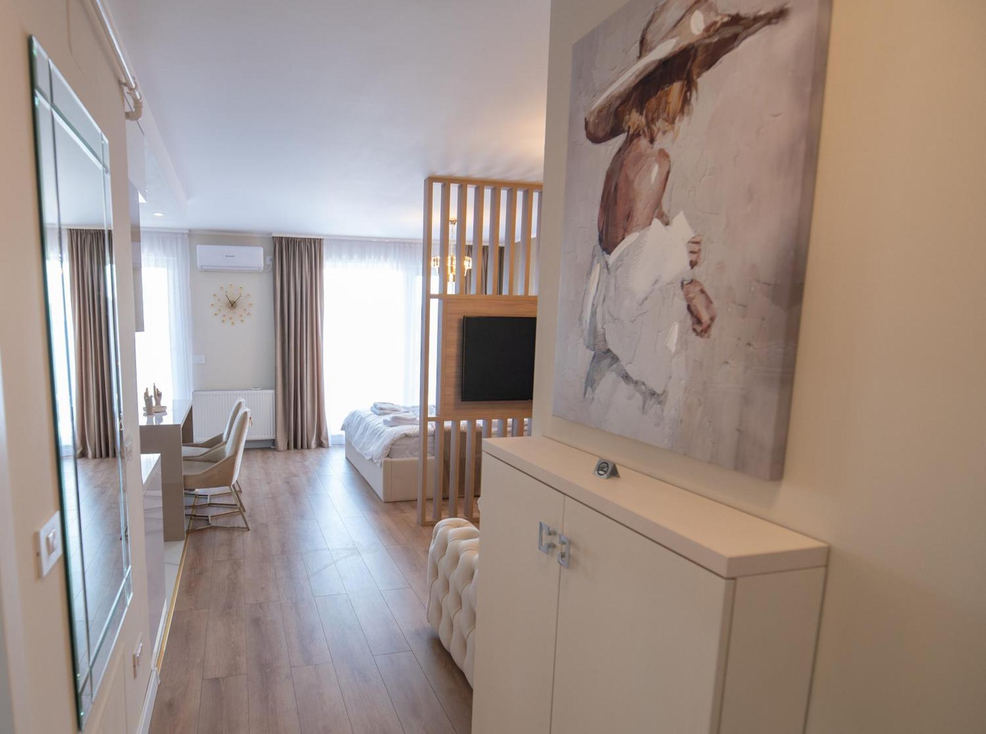 Apartment Uranus Luxury